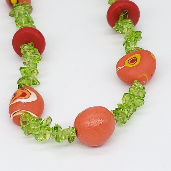 Maybe a good Halloween Necklace - Picture 3 of 7